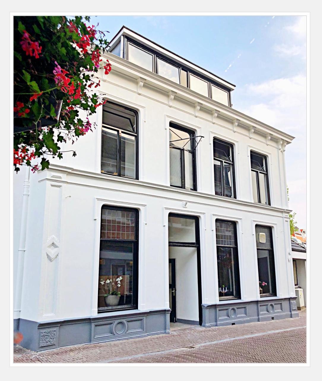 De Kroon 奥尔登扎尔 外观 照片
